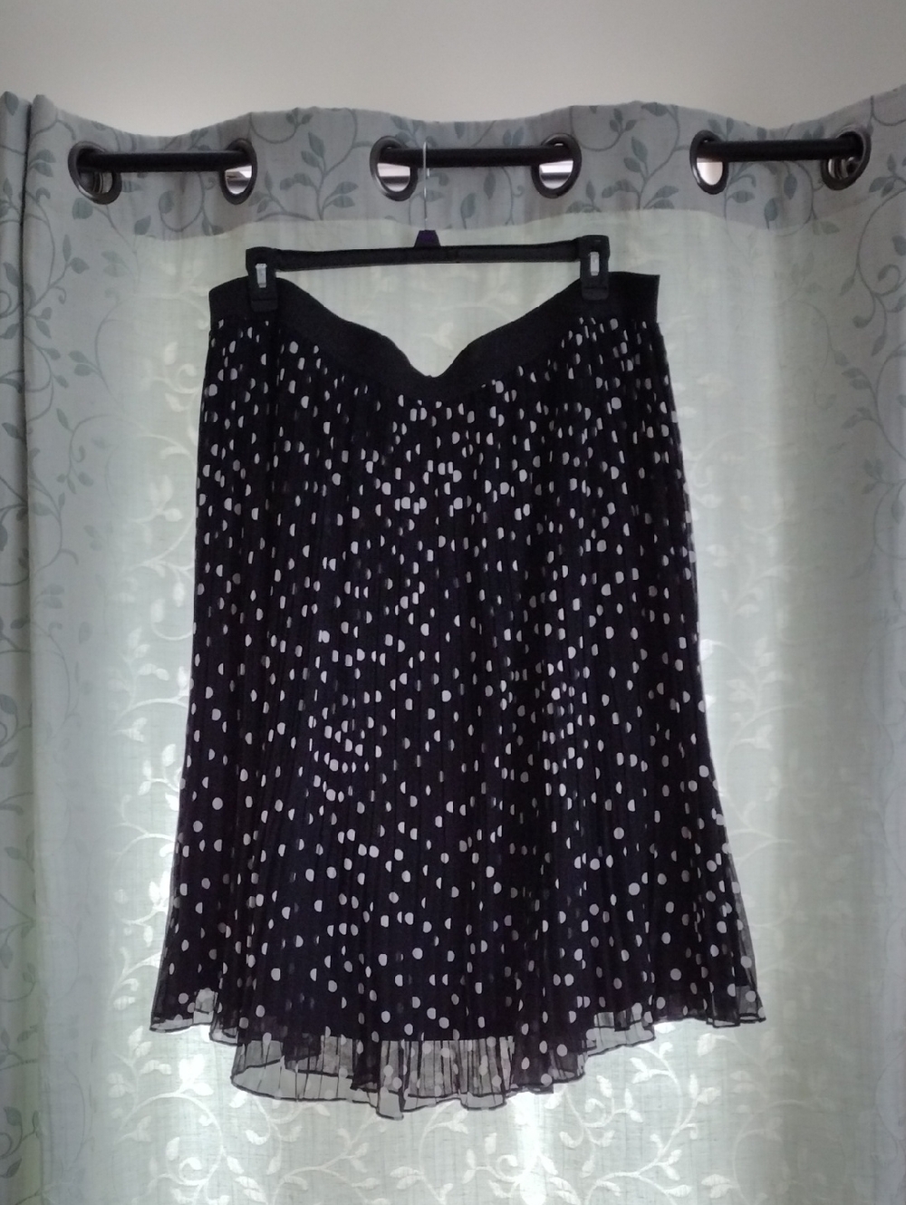 Torrid Chiffon Polka Dot Midi Skirt Size 3
